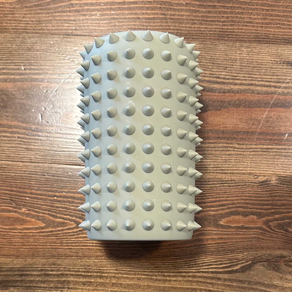 bkr Big Spiked Aspen Sleeve